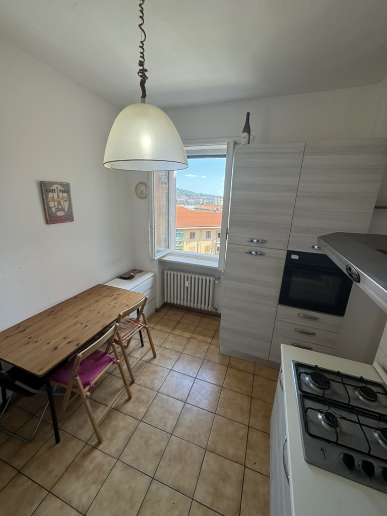 APPARTAMENTO ZONA SANTA RITA – TORINO IDEALE PER 3 STUDENTI/ESSE DEL 1° ANNO