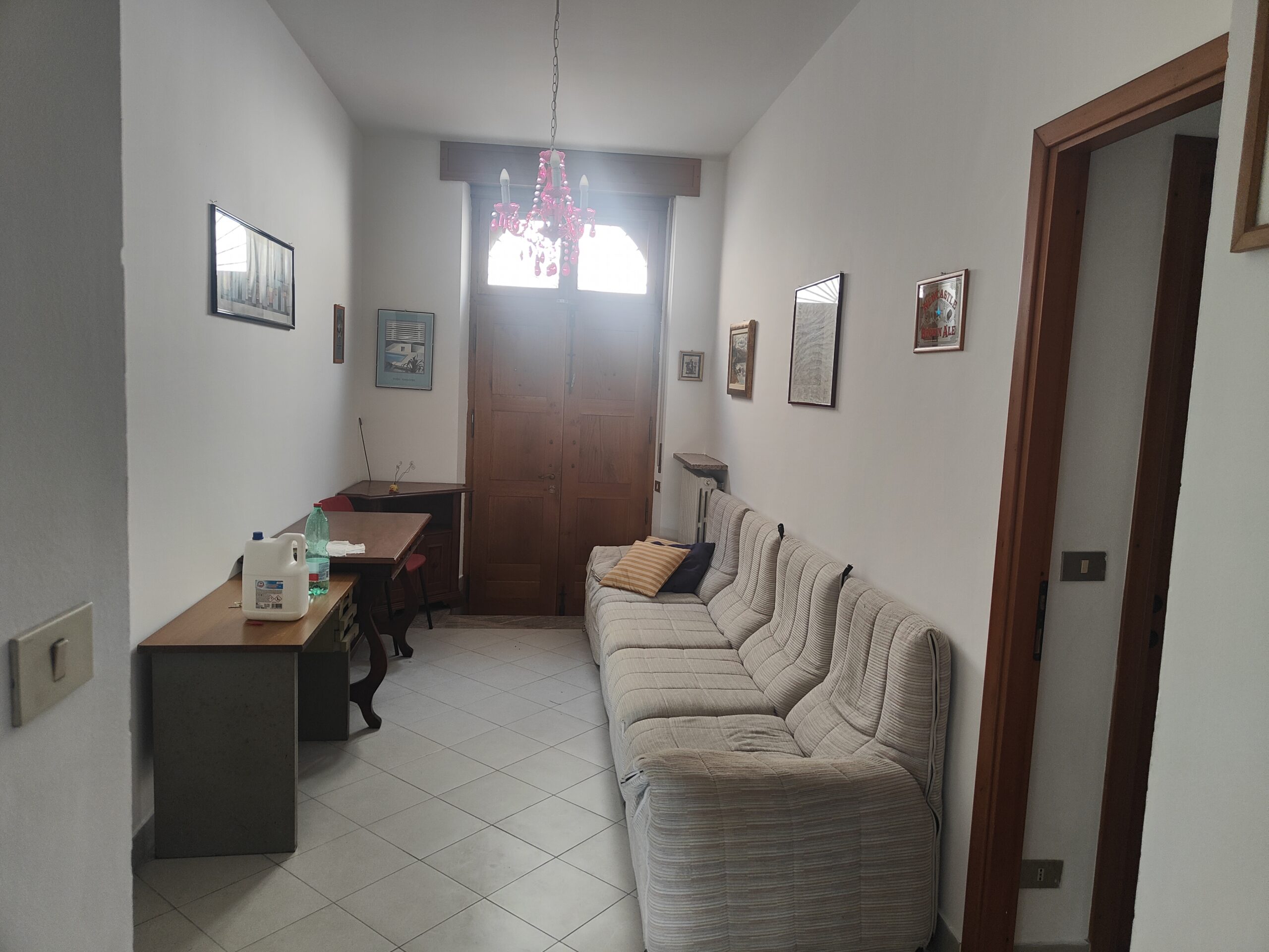 Stanza doppia e singola in appartamento di 90 mq in villetta